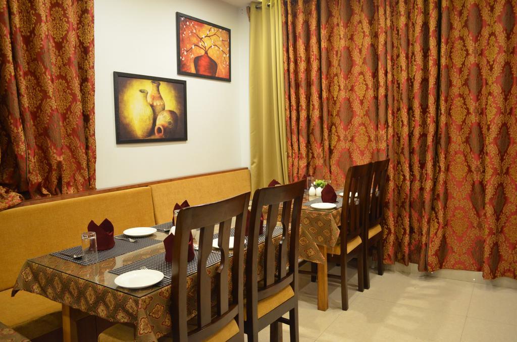 The Golden Crest Hotel Gangtok Buitenkant foto